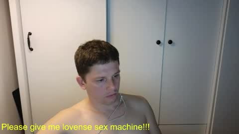 st1vemaster01 online show from April 27, 4:04 pm