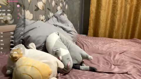 Emily online show from November 4, 1:45 pm