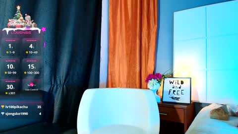 Snapshot of staceygraves_ chatting on December 23, 5:11 pm online show from December 23, 5:11 pm