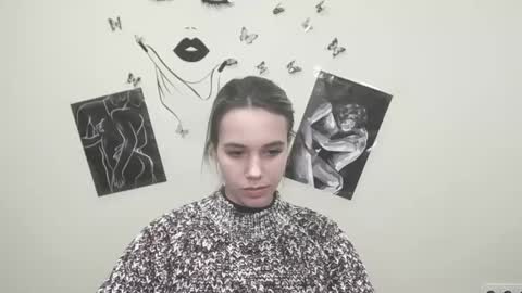 Stacy online show from December 15, 1:43 pm