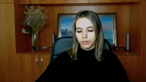 Stacy online show from October 30, 7:42 am