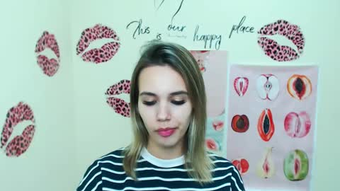 Stacy online show from December 8, 3:13 pm