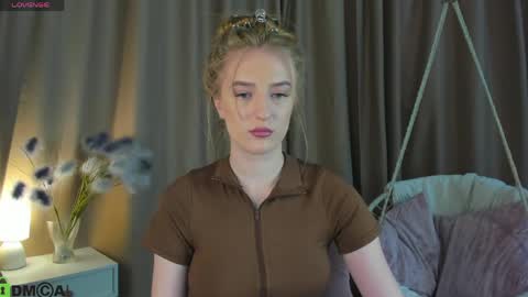 Stacy Mon Tue Wed Thu Fri Sun GMT GMT 3 1000am - 0400pm  online show from April 24, 9:33 am