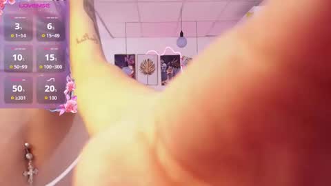 estecy online show from September 22, 2:10 pm