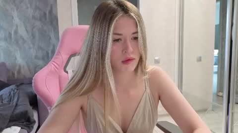 Stacy online show from June 13, 2:22 am