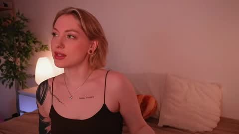 Kristina online show from March 19, 1:05 pm