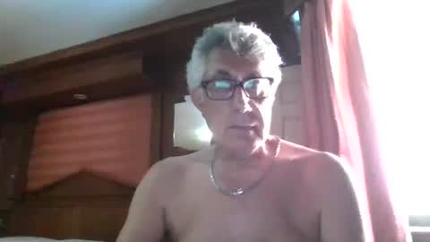 Snapshot of star0806666a chatting on February 1, 7:05 am star0806666a online show from February 1, 7:05 am