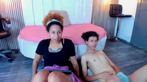 Star and Lippe online show from December 9, 5:51 am