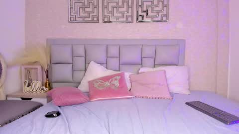 Star Doll online show from September 15, 8:32 pm