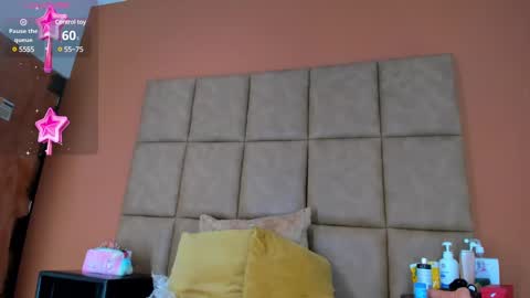 Estrella online show from January 25, 5:51 pm