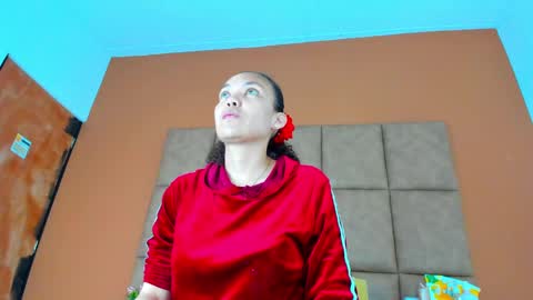 Estrella online show from February 4, 11:49 am