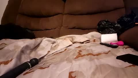 BAD BOY STAR online show from December 29, 12:01 pm