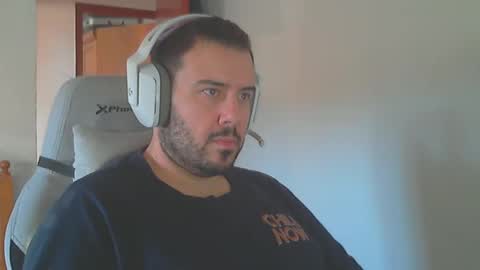 Snapshot of stark_86 chatting on December 6, 8:43 am stark_86 online show from December 6, 8:43 am