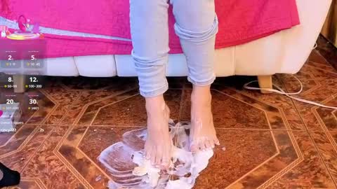 starlight_mature11_aws online show from June 7, 10:59 pm