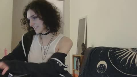 Evan online show from February 4, 11:30 pm