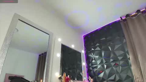 Snapshot of staycesexxxqueen chatting on September 14, 6:37 am staycesexxxqueen online show from September 14, 6:37 am