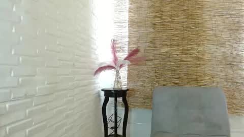 stefannycipriani_ online show from March 24, 3:18 pm