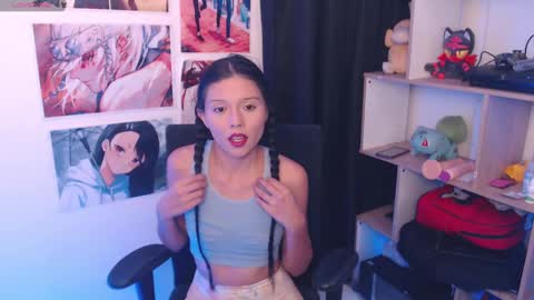 stefany lovers online show from February 18, 7:19 pm