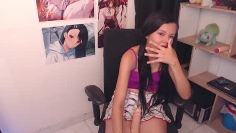 stefany lovers online show from February 23, 1:02 am