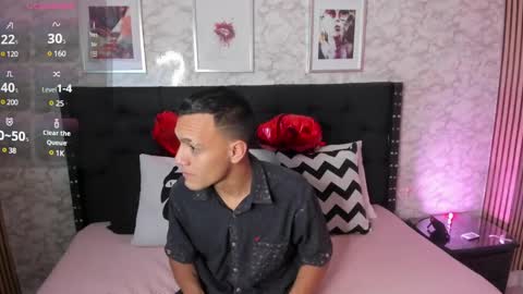 Snapshot of stefany_pablo1 chatting on February 14, 12:25 pm stefany_pablo1 online show from February 14, 12:25 pm