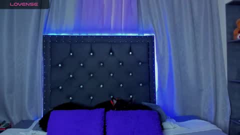 steff_olsen online show from February 9, 10:42 am