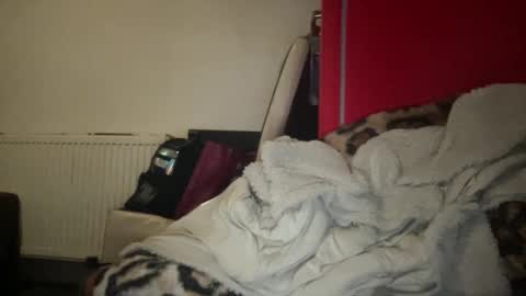Snapshot of stefy_glow chatting on March 3, 6:24 pm stefy_glow online show from March 3, 6:24 pm