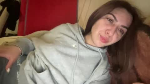 Snapshot of stefy_glow chatting on March 9, 10:41 pm stefy_glow online show from March 9, 10:41 pm