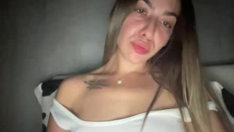 Snapshot of stefy_glow chatting on October 8, 8:59 pm stefy_glow online show from October 8, 8:59 pm