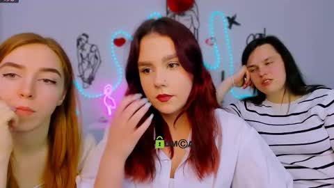 stella_flower online show from February 23, 1:02 pm