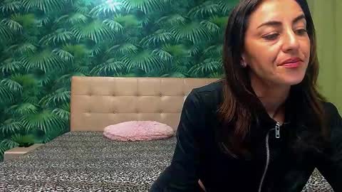 Stella John online show from January 20, 5:48 am