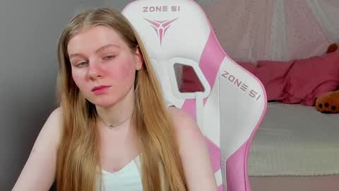 Stella online show from February 3, 8:24 am