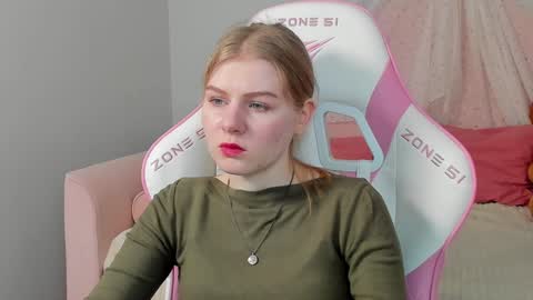 Stella online show from January 21, 5:16 am