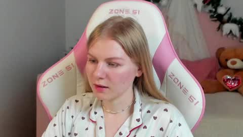 Stella online show from January 13, 10:36 am