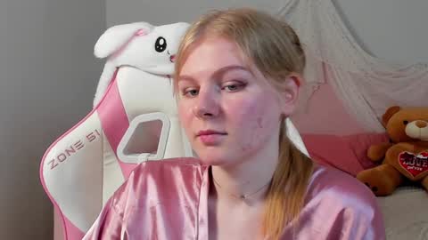 Stella online show from January 15, 8:20 am