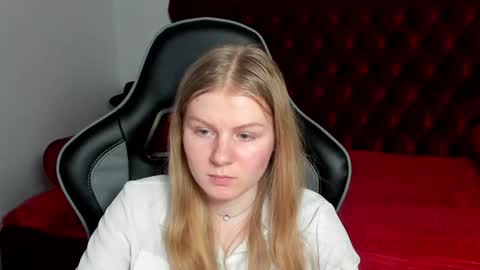 Stella online show from January 28, 6:17 pm