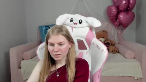 Stella online show from February 13, 11:28 am