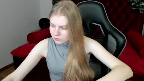 Stella online show from December 22, 5:22 am