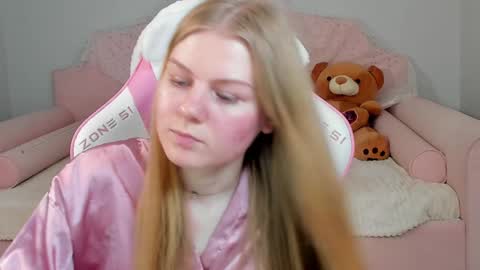 Stella online show from January 30, 8:43 am