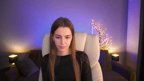 stellahoneywell online show from October 25, 1:33 pm