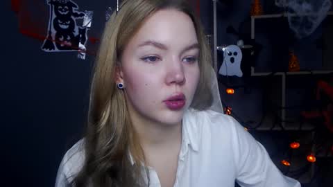 stellalights online show from October 29, 1:24 pm