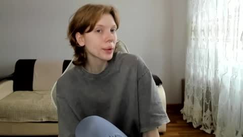 S T E L L A online show from March 29, 10:06 am