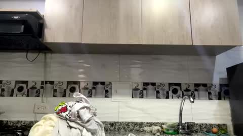 Emma online show from February 10, 7:49 pm