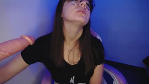 Emma online show from February 20, 6:06 am