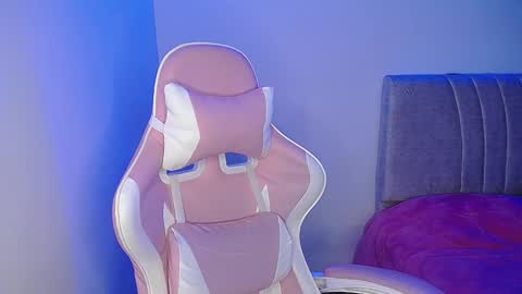 Emma online show from February 24, 1:13 am