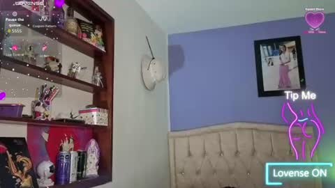 Stephania online show from June 10, 6:18 pm