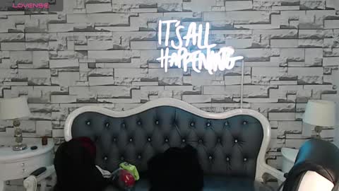 Snapshot of stephania_t chatting on February 11, 10:58 am Stephania online show from February 11, 10:58 am