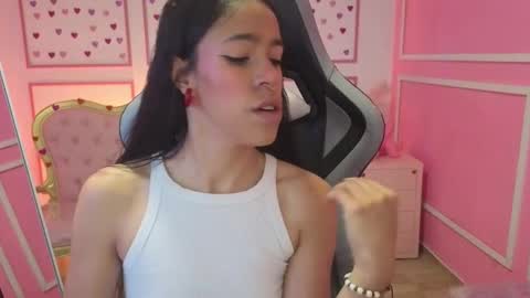 Snapshot of stephania_t chatting on September 20, 11:57 am Stephania online show from September 20, 11:57 am