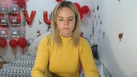 Stephanie   online show from March 23, 10:42 am