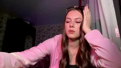 Stephani online show from March 15, 5:05 pm