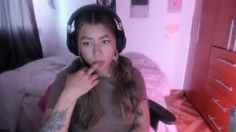 Stephanie  online show from February 22, 10:23 pm